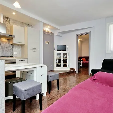 Pandosia Appartement *